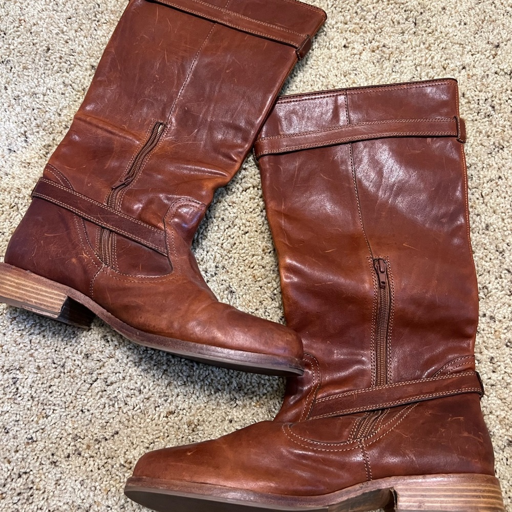 Coach equestrian boots, perfectly loved, distressed, & preserved. - Picture 5 of 5